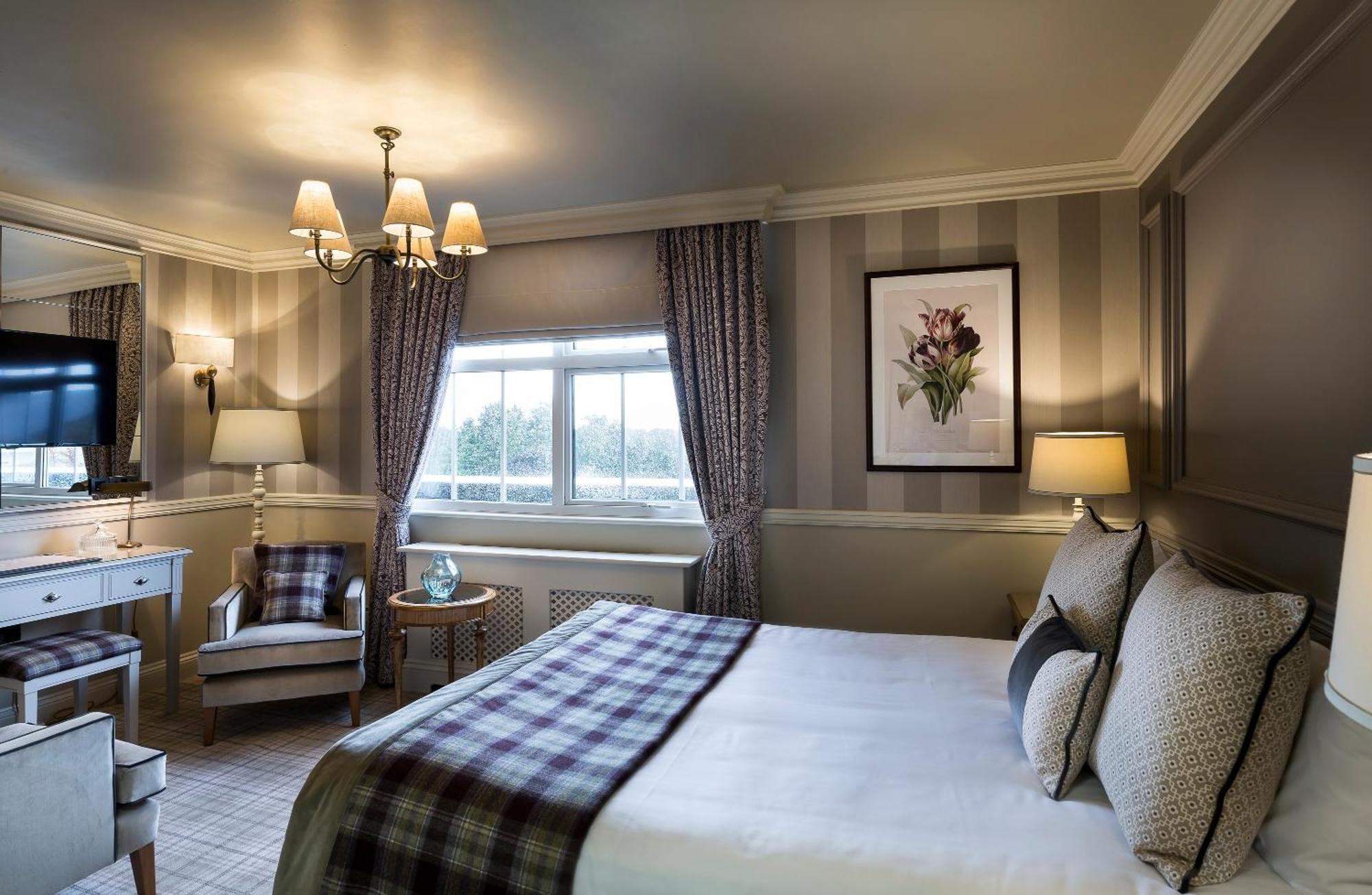 Down Hall Hotel Hatfield Heath Екстер'єр фото