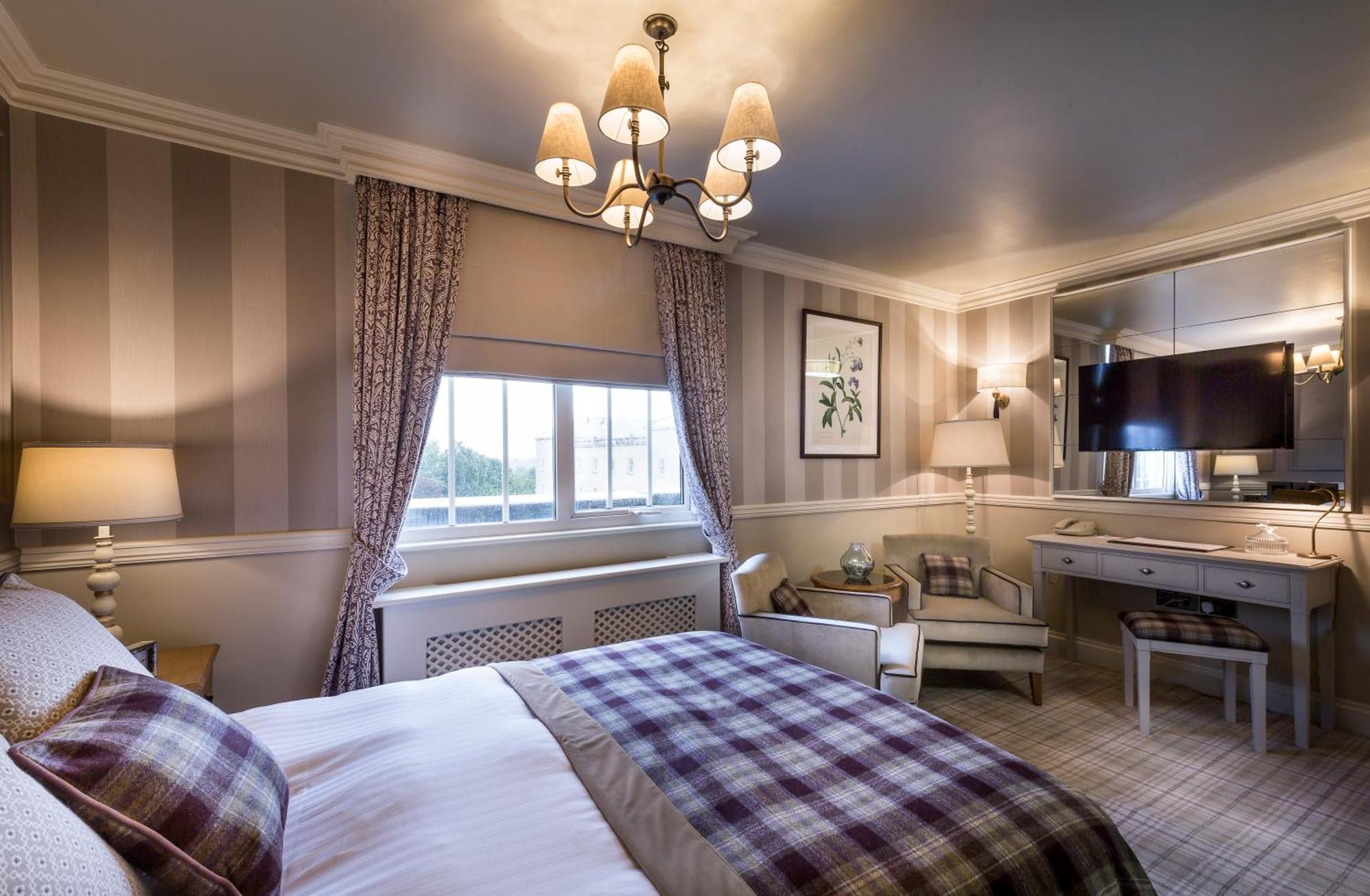 Down Hall Hotel Hatfield Heath Екстер'єр фото