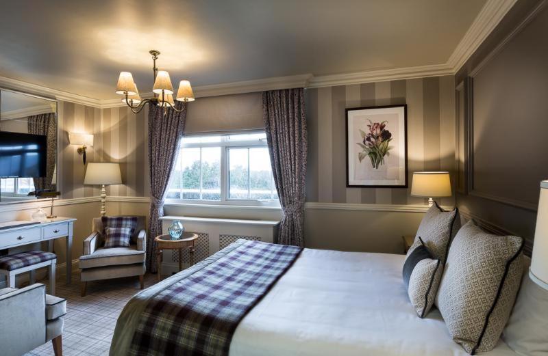 Down Hall Hotel Hatfield Heath Номер фото